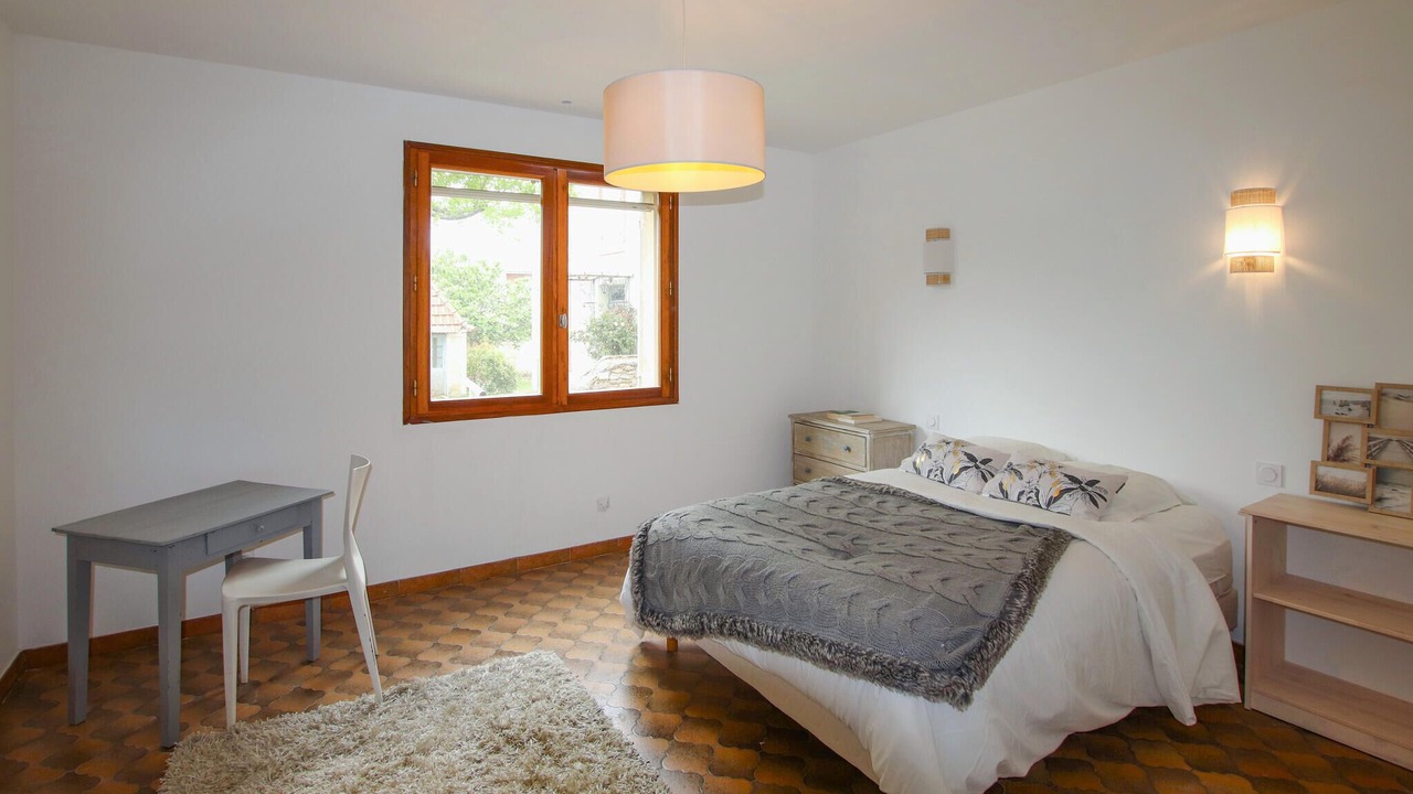 Photo of Others in Tulette