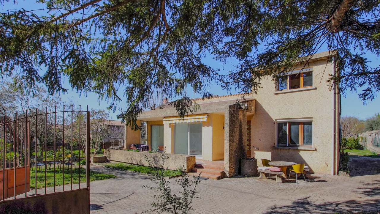 Photo of Others in Tulette