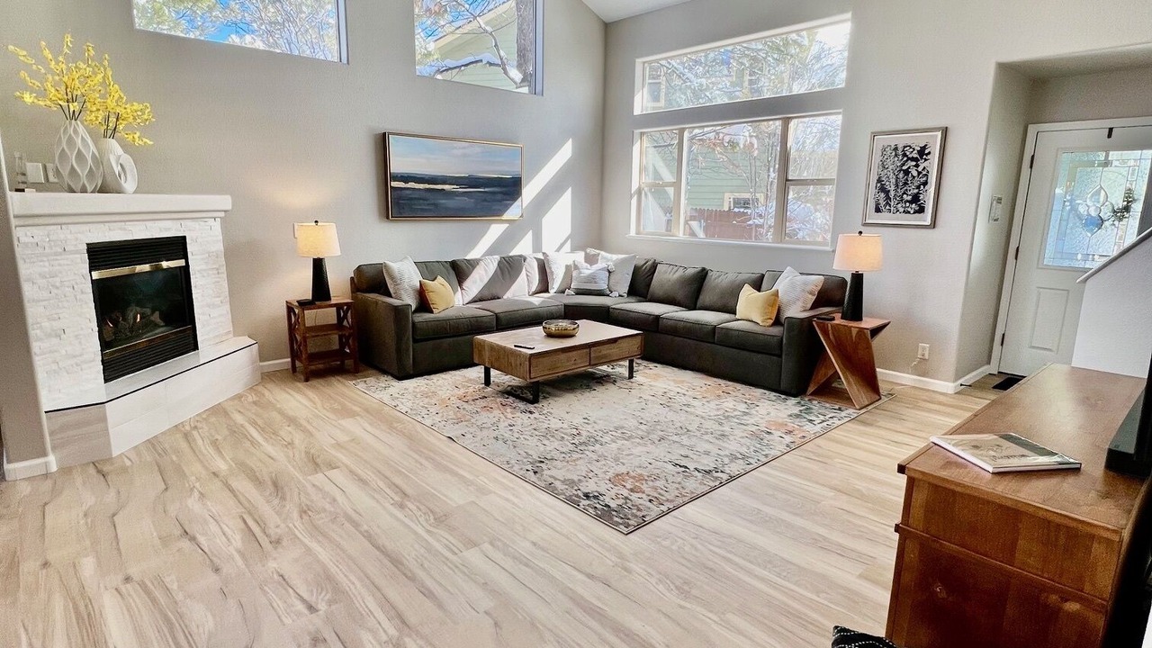 Photo of Livingroom in Ponderosa Trails