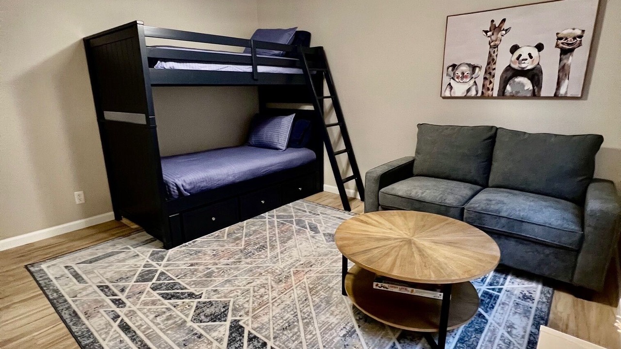 Photo of Livingroom in Ponderosa Trails