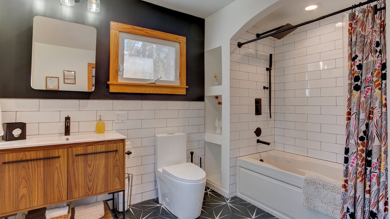 Photo of Bathroom in Jeffersonville