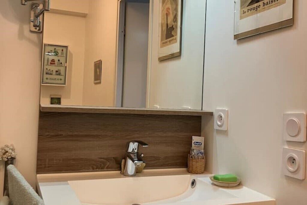 Photo of Bathroom in Saint-Ouen