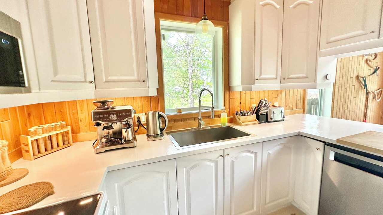 Photo of Kitchen in Chute-Saint-Philippe
