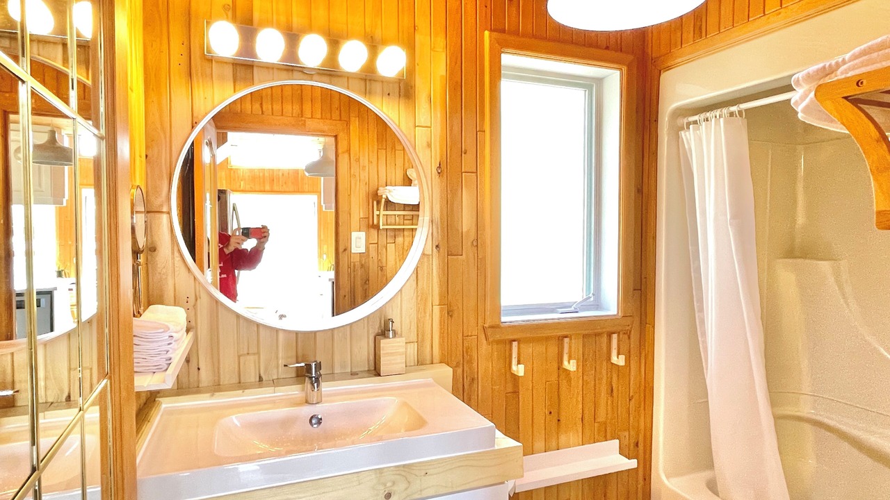 Photo of Bathroom in Chute-Saint-Philippe