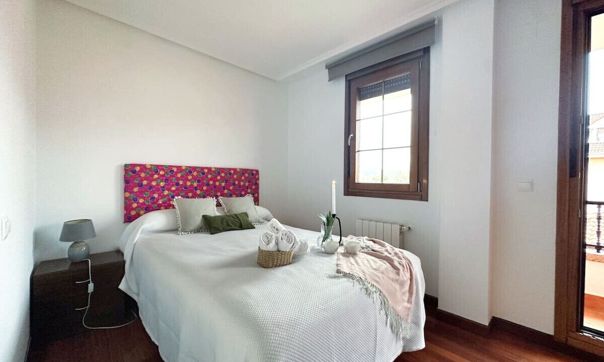 Photo of Bedroom in Villaverde de Pontones