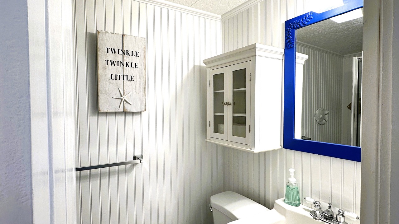Photo of Bathroom in Campground Landing