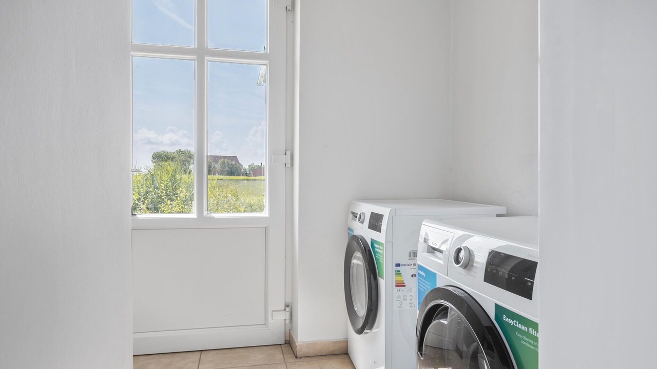 Photo of Others in Hojer