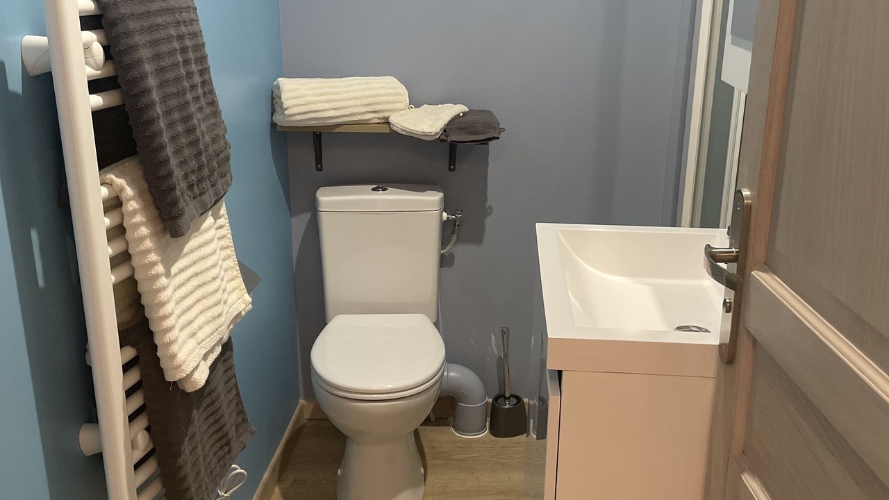 Photo of Bathroom in Dieppe