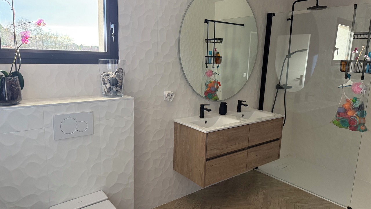 Photo of Bathroom in Le Teich