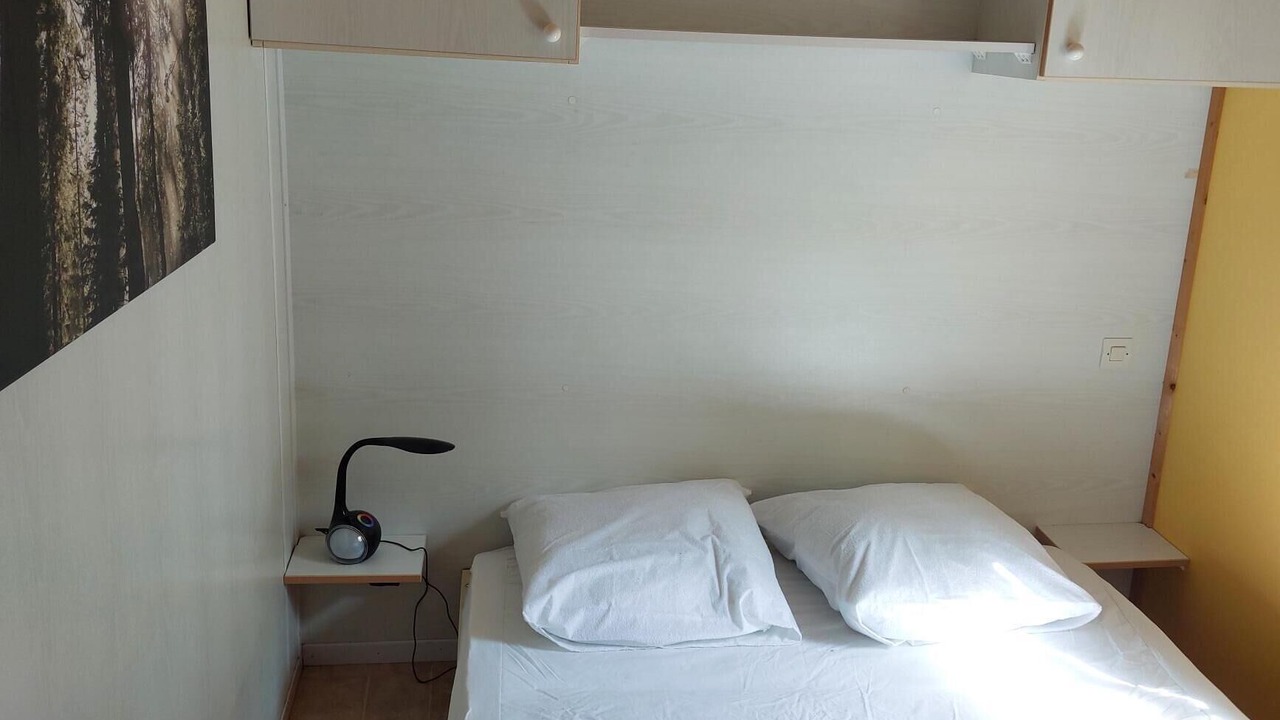 Photo of Bedroom in Saint-Thomas-en-Royans