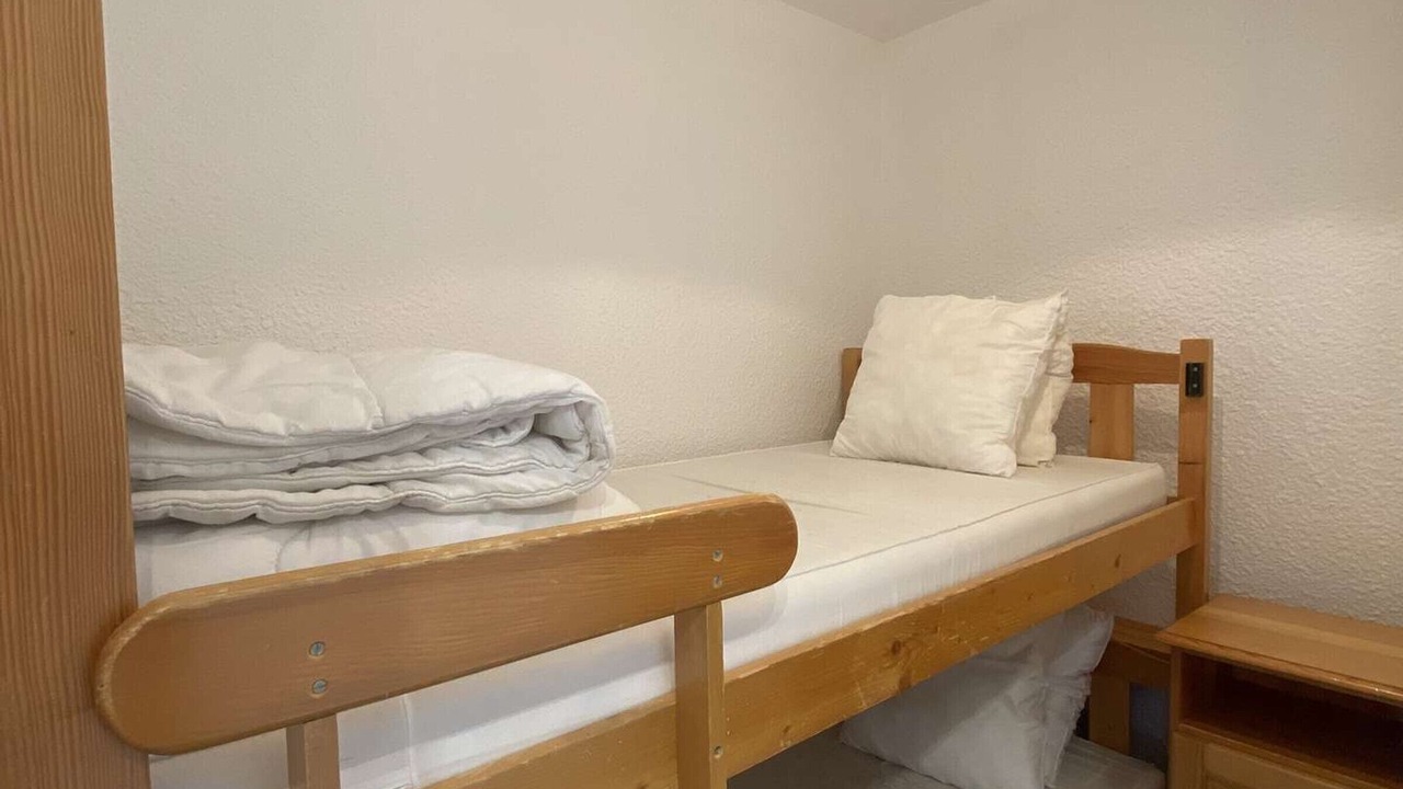 Photo of Bedroom in Eclose-Est