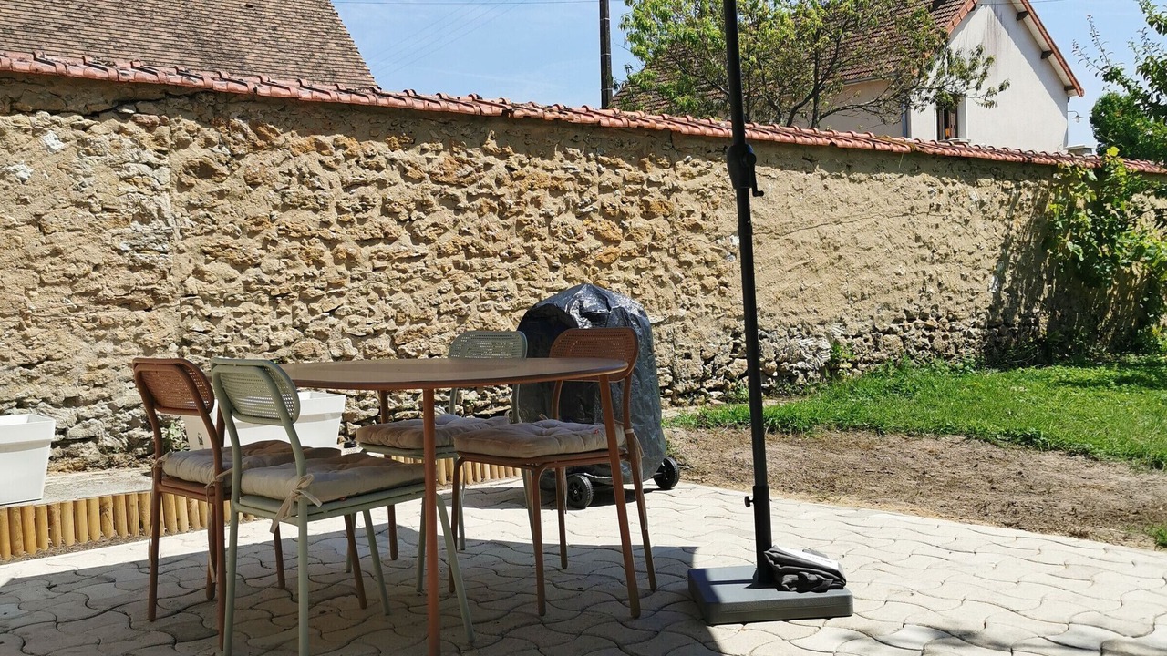 Photo of Outdoor in Mayet