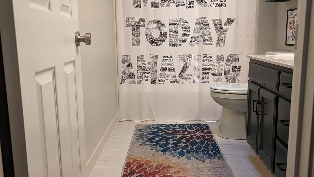 Photo of Bathroom in Buechel
