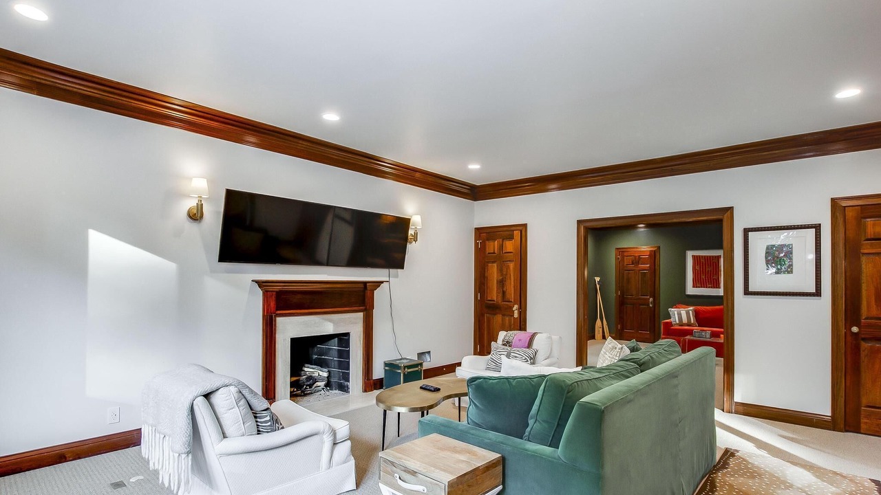 Photo of Livingroom in Indian Hills