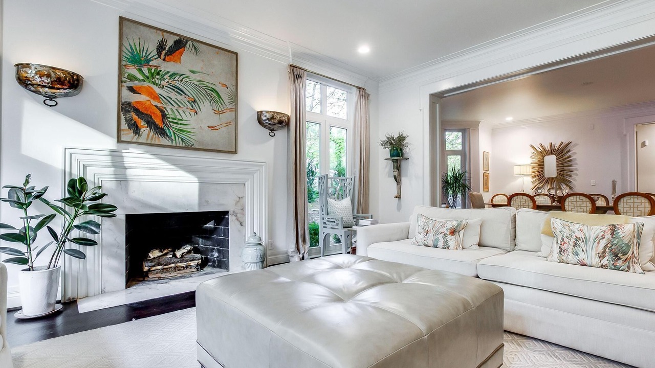 Photo of Livingroom in Indian Hills