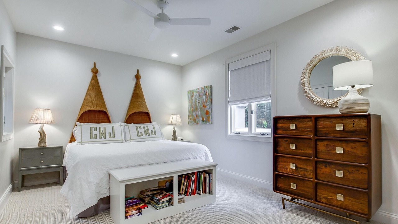 Photo of Bedroom in Indian Hills
