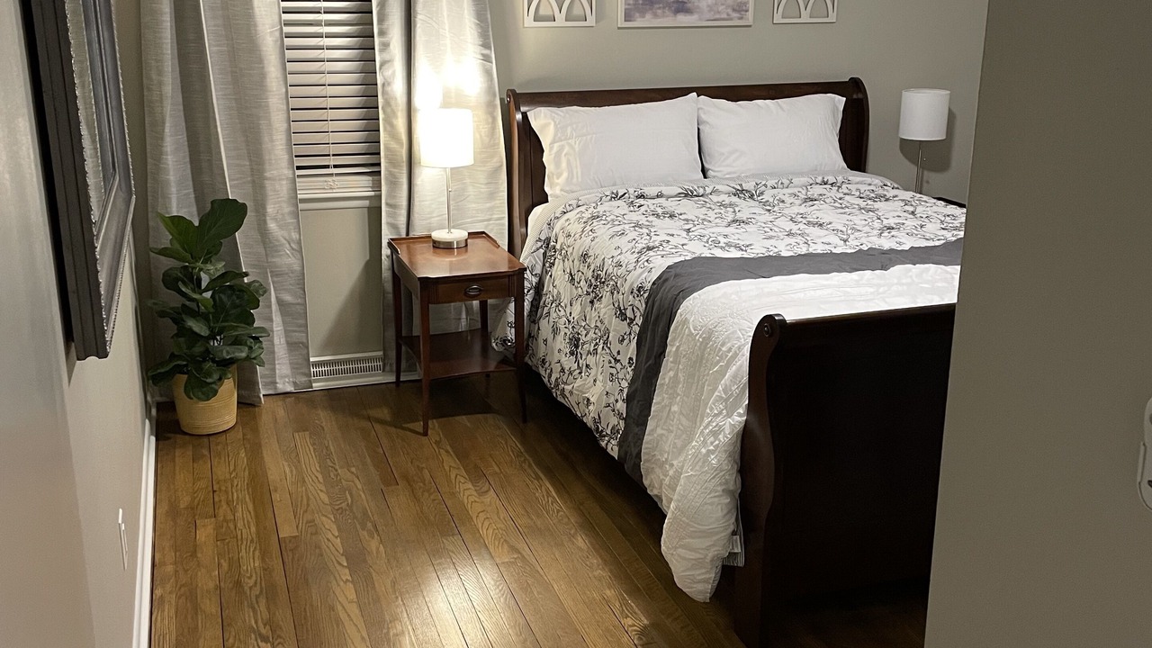 Photo of Bedroom in Wheeling