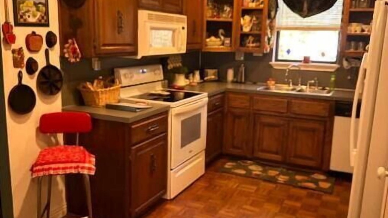 Photo of Kitchen in Bates
