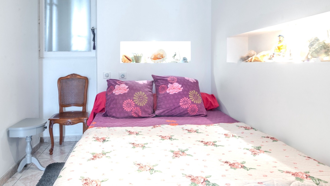 Photo of Bedroom in Montignac-Charente