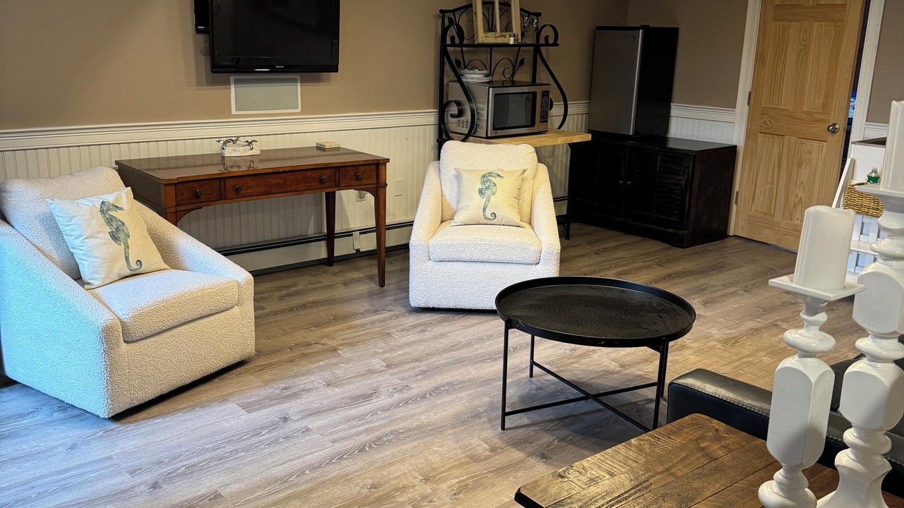 Photo of Livingroom in West Barnstable