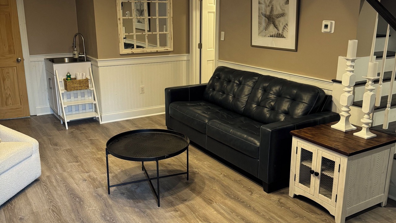 Photo of Livingroom in West Barnstable