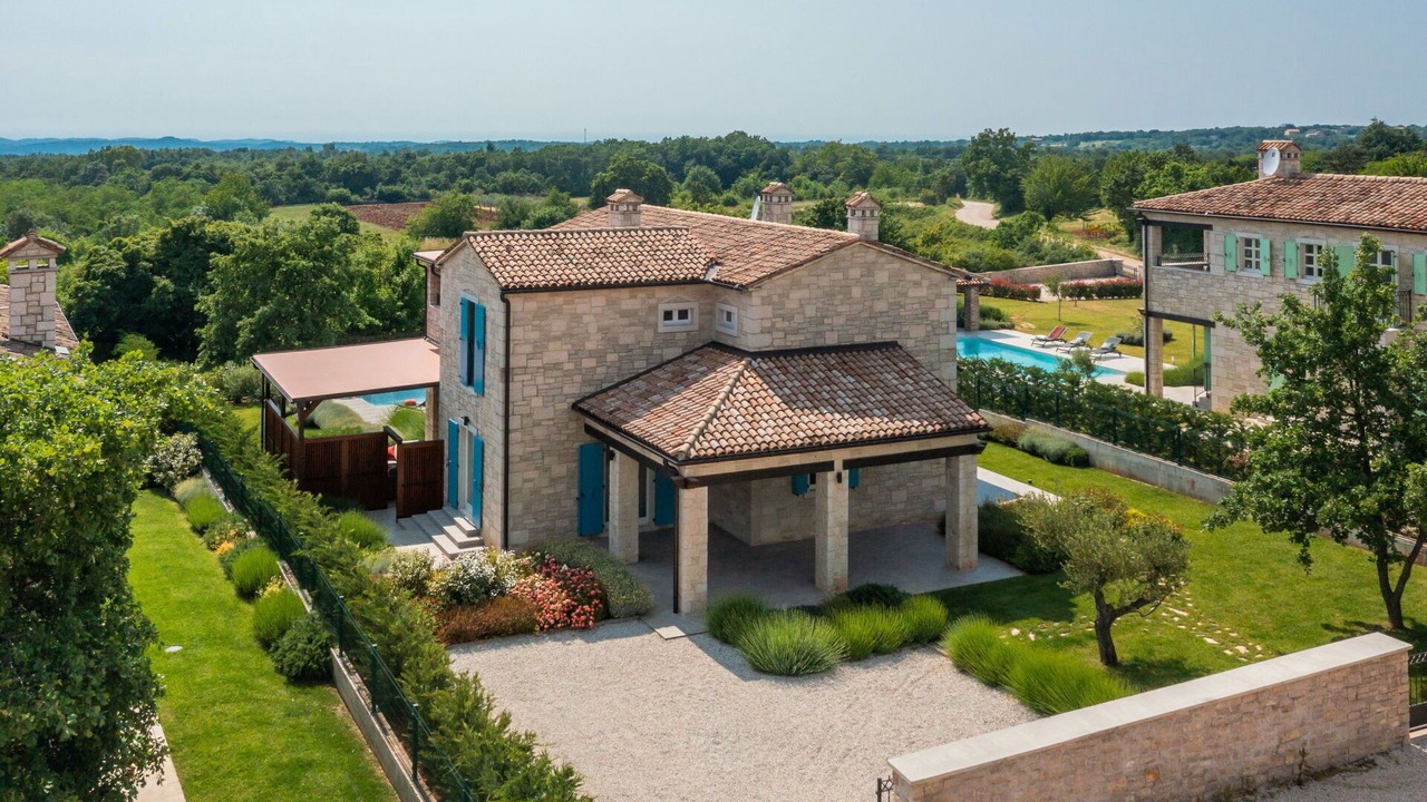 Photo of Outdoor in Mofardini