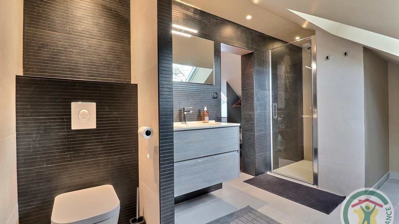 Photo of Bathroom in Guignen