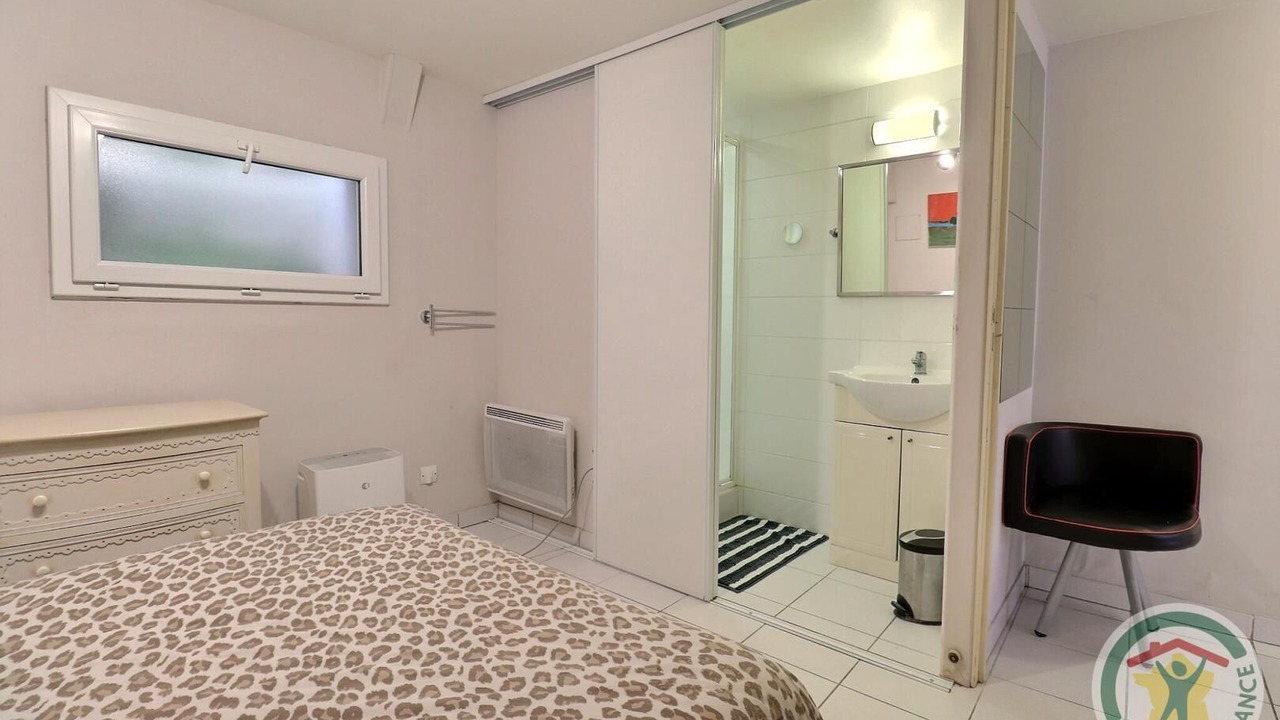 Photo of Bedroom in Saint-Pere
