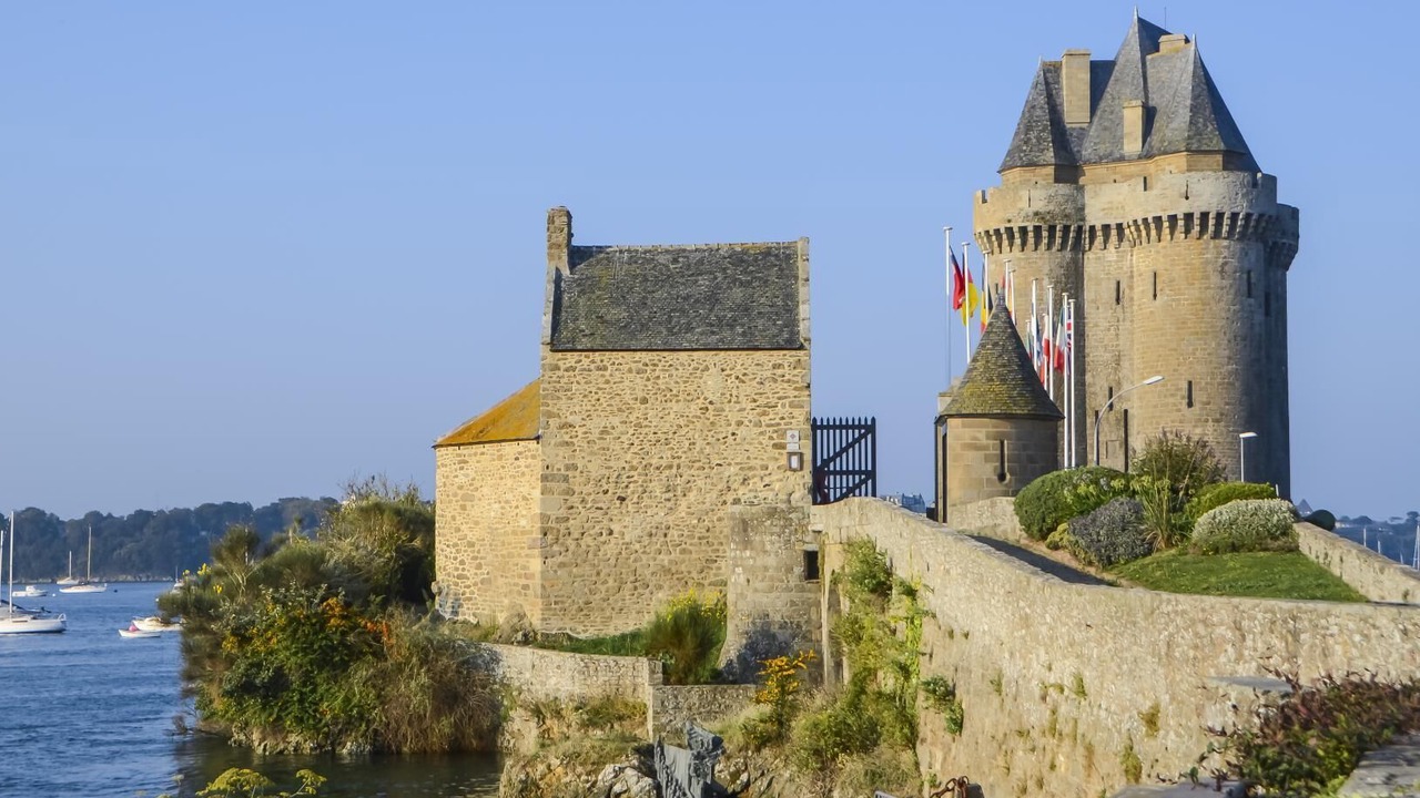 Photo of Others in Saint-Pere
