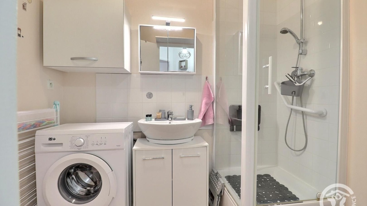 Photo of Bathroom in Sens-de-Bretagne