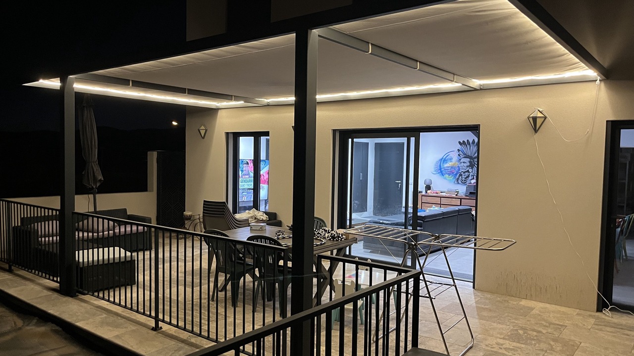 Photo of Patio Balcony in Rougiers