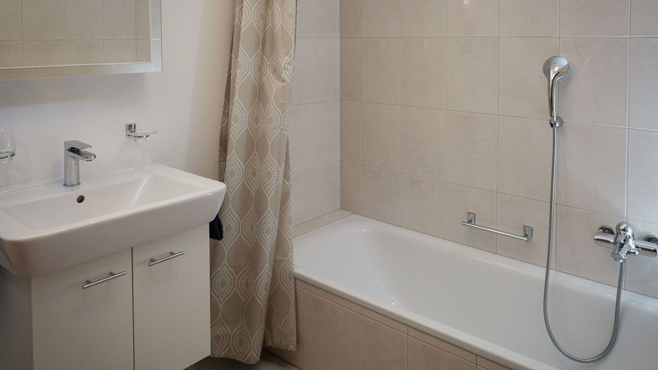 Photo of Bathroom in Taesch