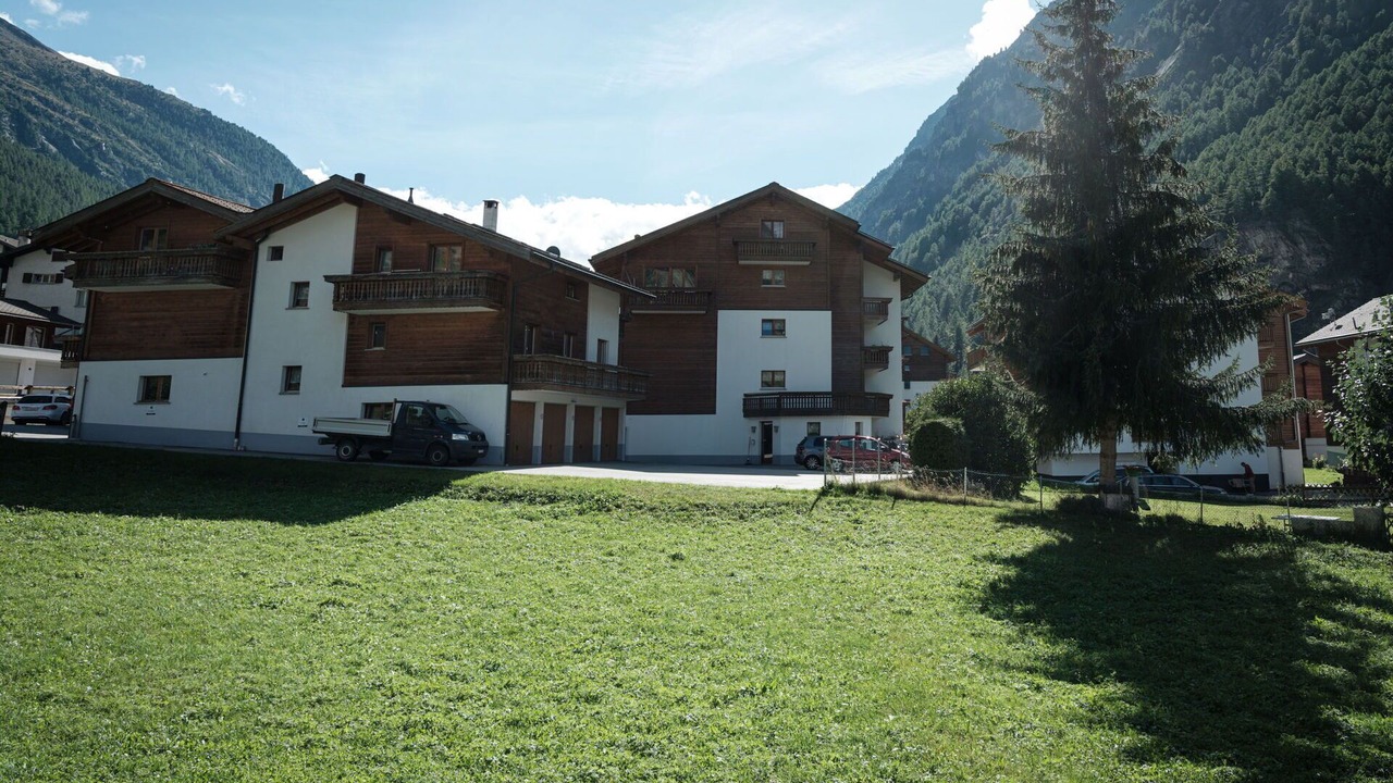 Photo of Others in Taesch