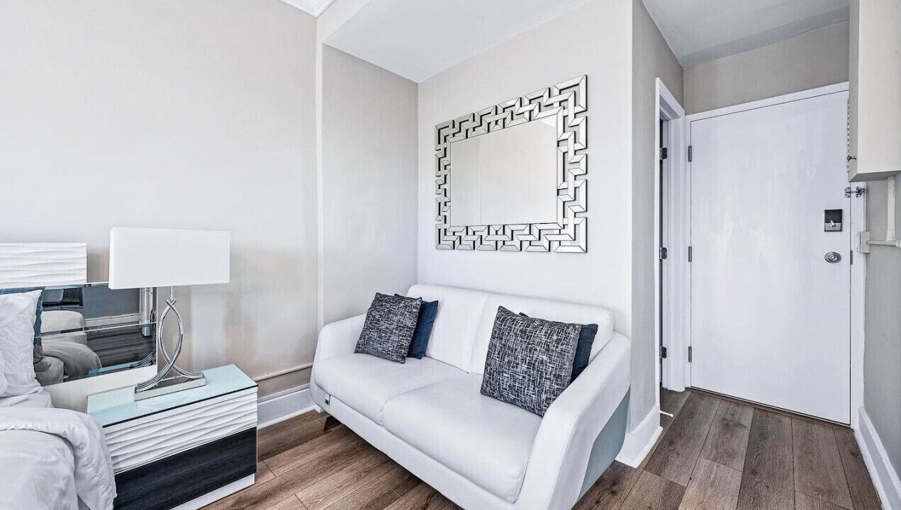 Photo of Livingroom in Palm Beach