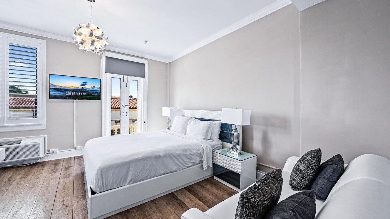 Photo of Bedroom in Palm Beach