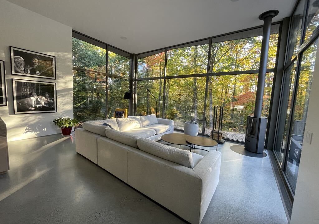Photo of Livingroom in Eastman