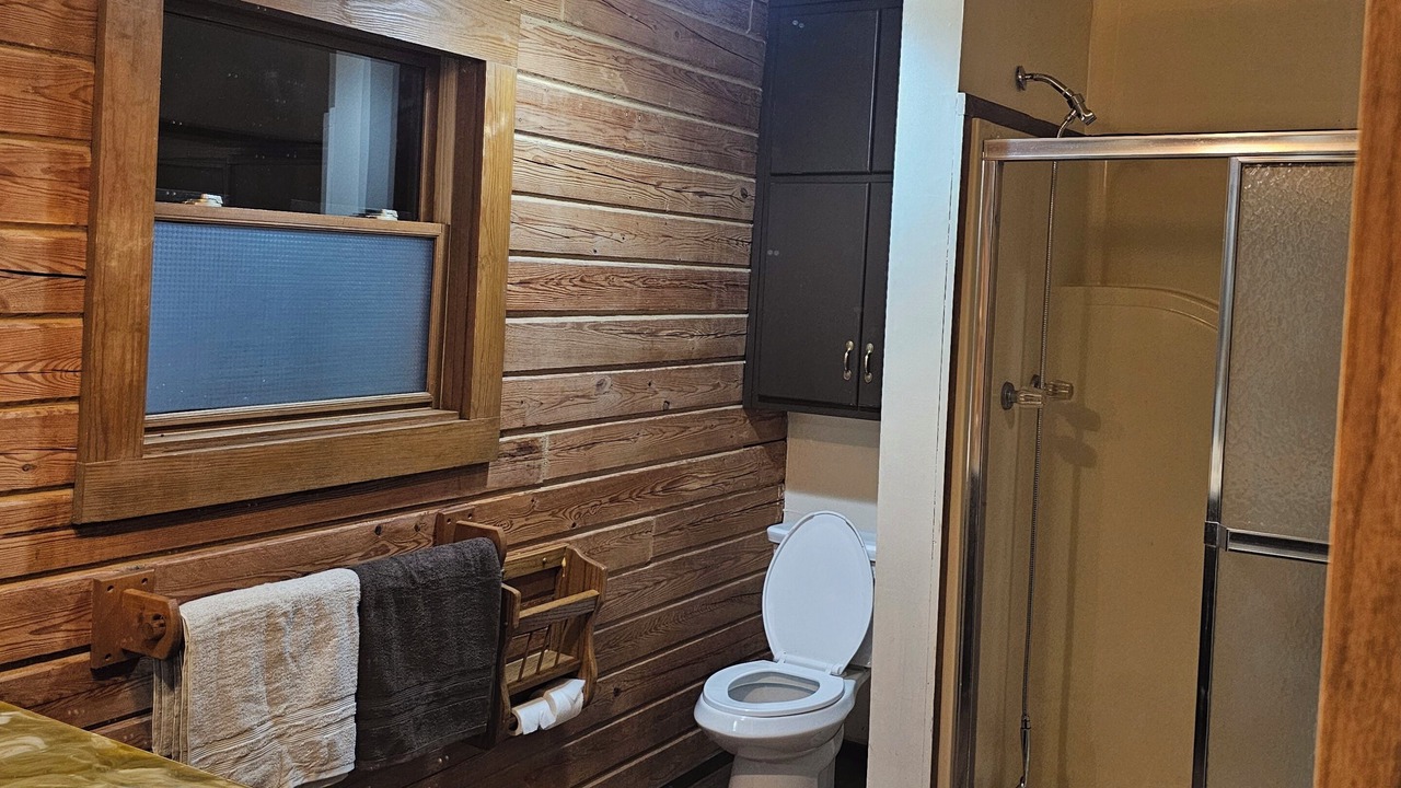 Photo of Bathroom in Pocahontas