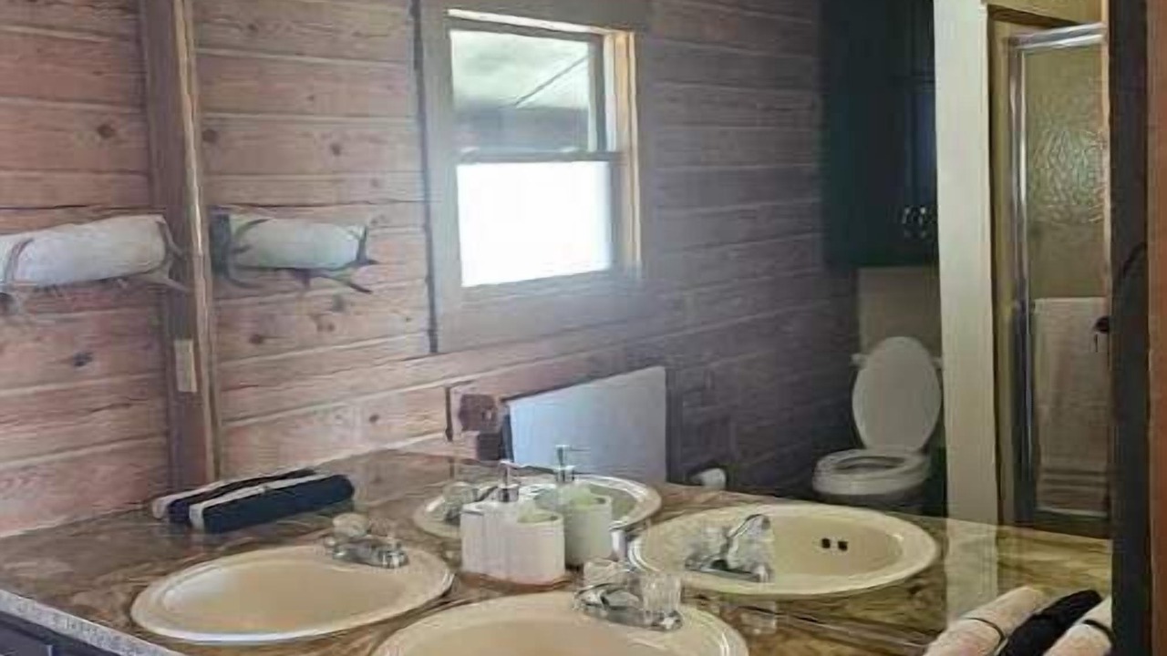 Photo of Bathroom in Pocahontas