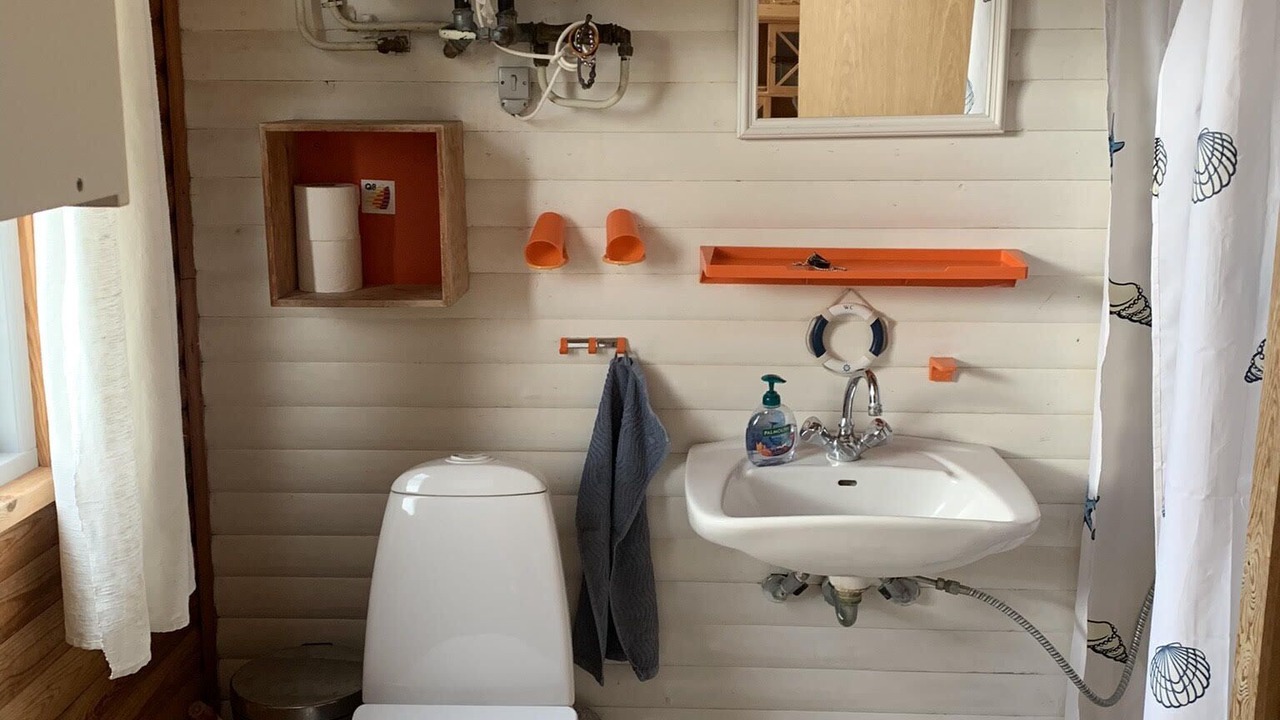 Photo of Bathroom in Avernako