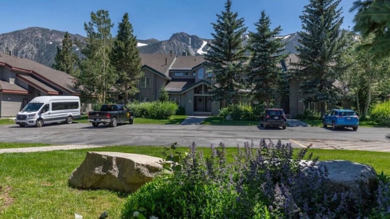 Photo of Outdoor in Mammoth Lakes