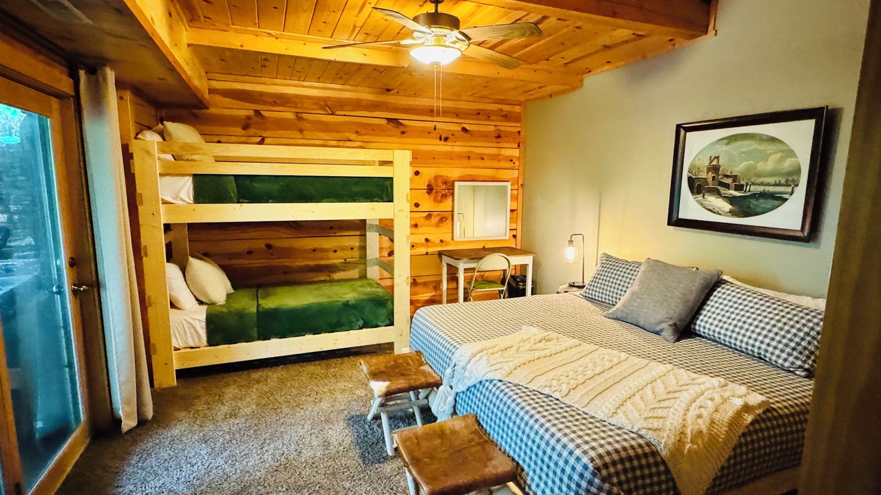 Photo of Bedroom in Golden