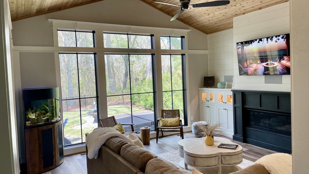 Photo of Livingroom in Kings Creek Landing