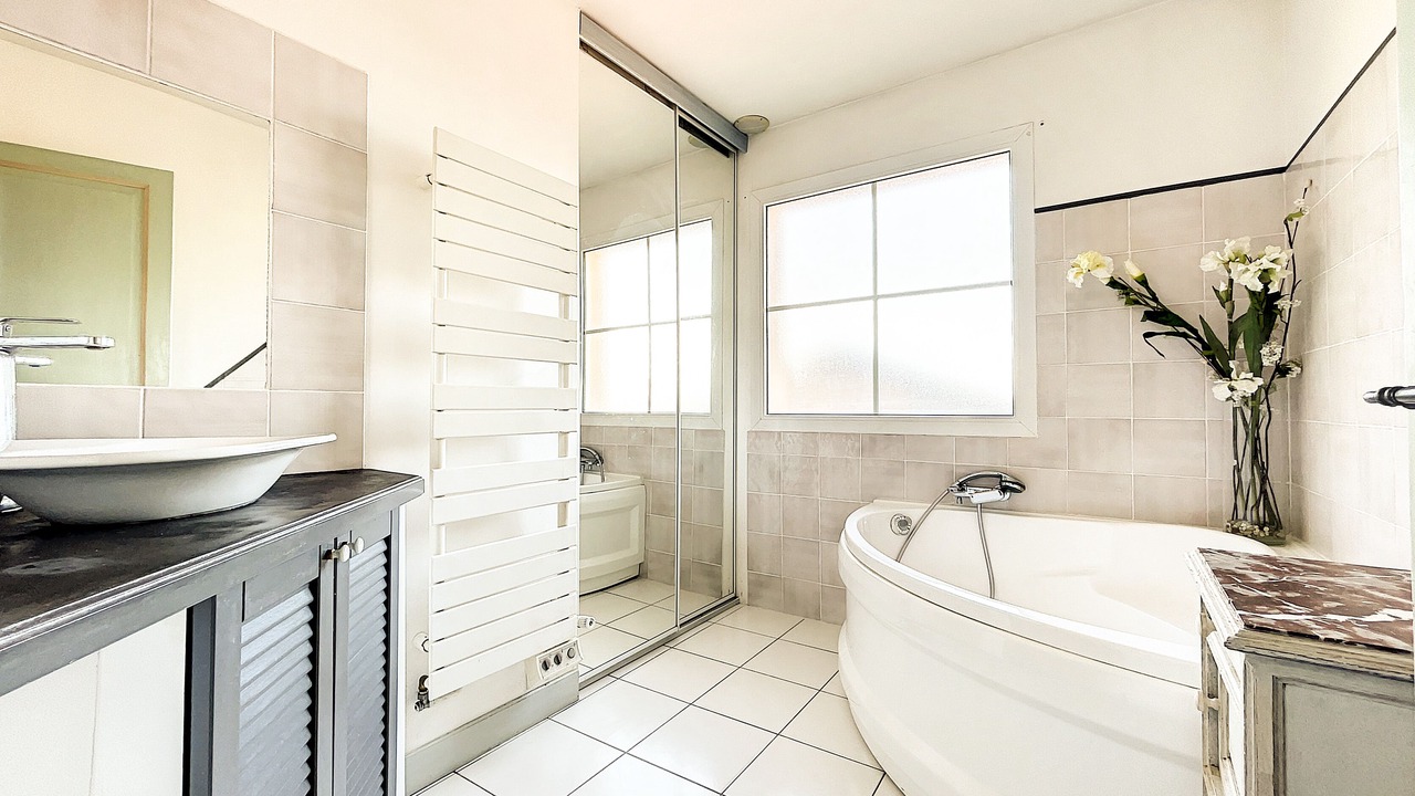 Photo of Bathroom in Frontonas