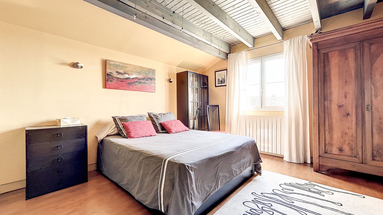 Photo of Bedroom in Frontonas