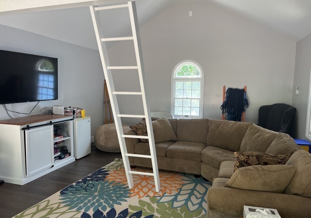 Photo of Livingroom in Dewittville