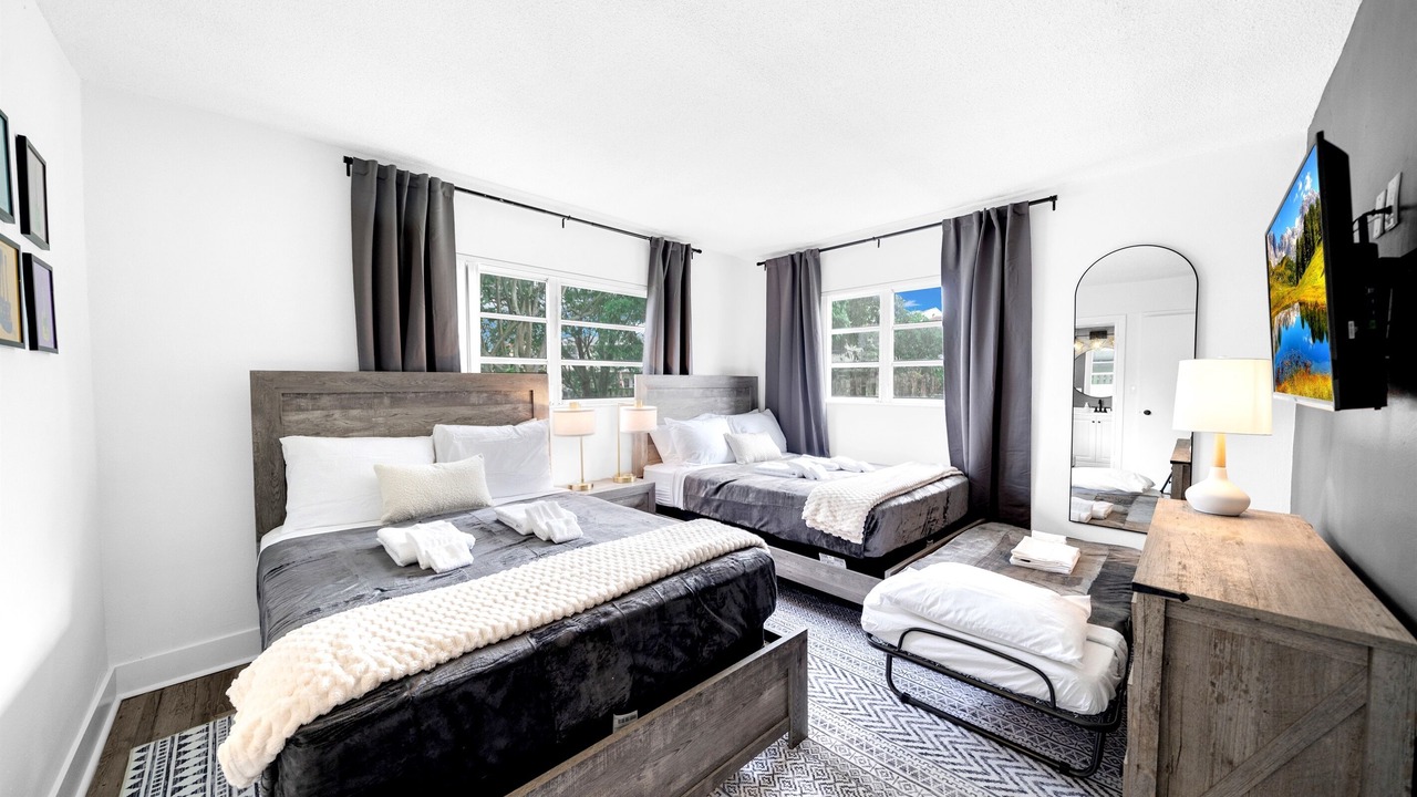 Photo of Bedroom in Survey Creek