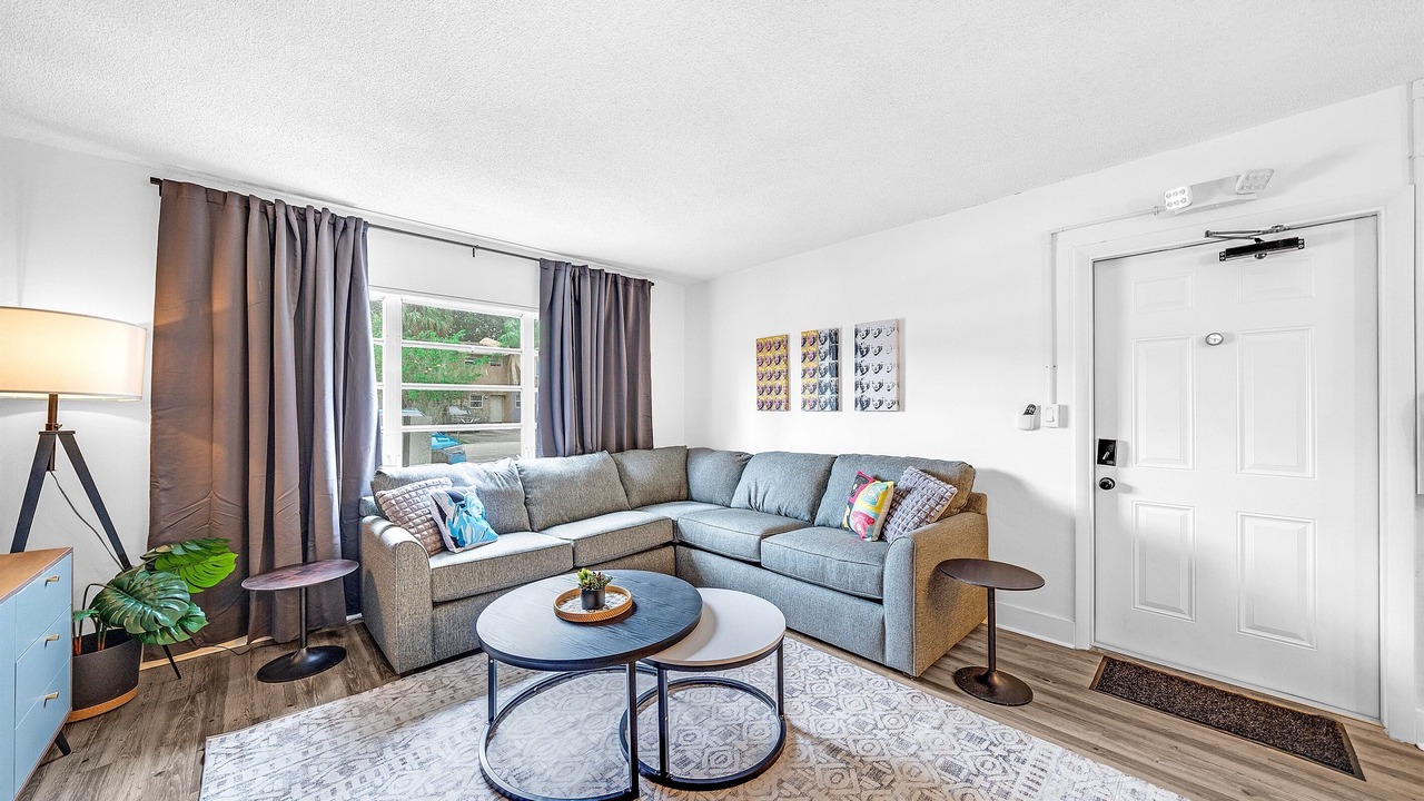 Photo of Livingroom in Survey Creek