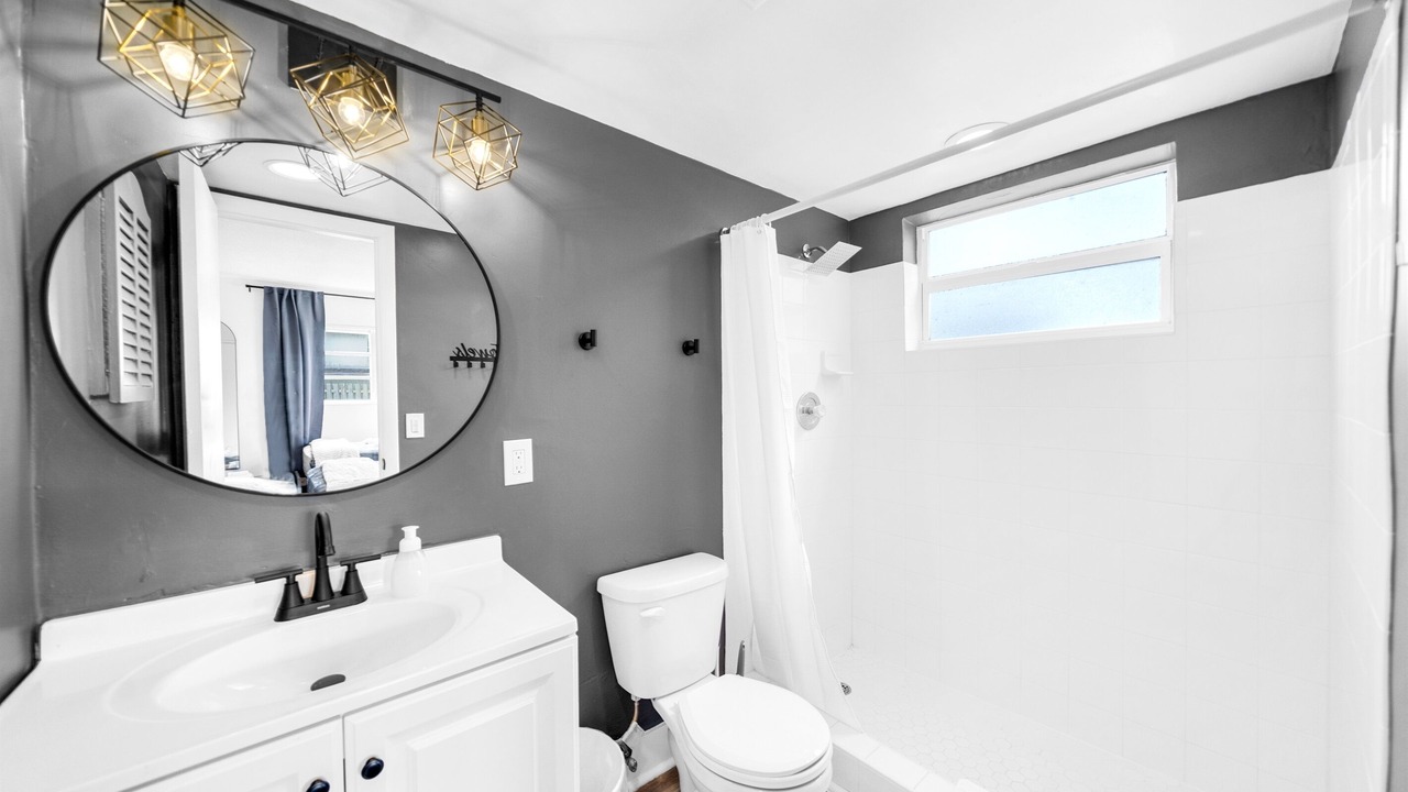 Photo of Bathroom in Survey Creek