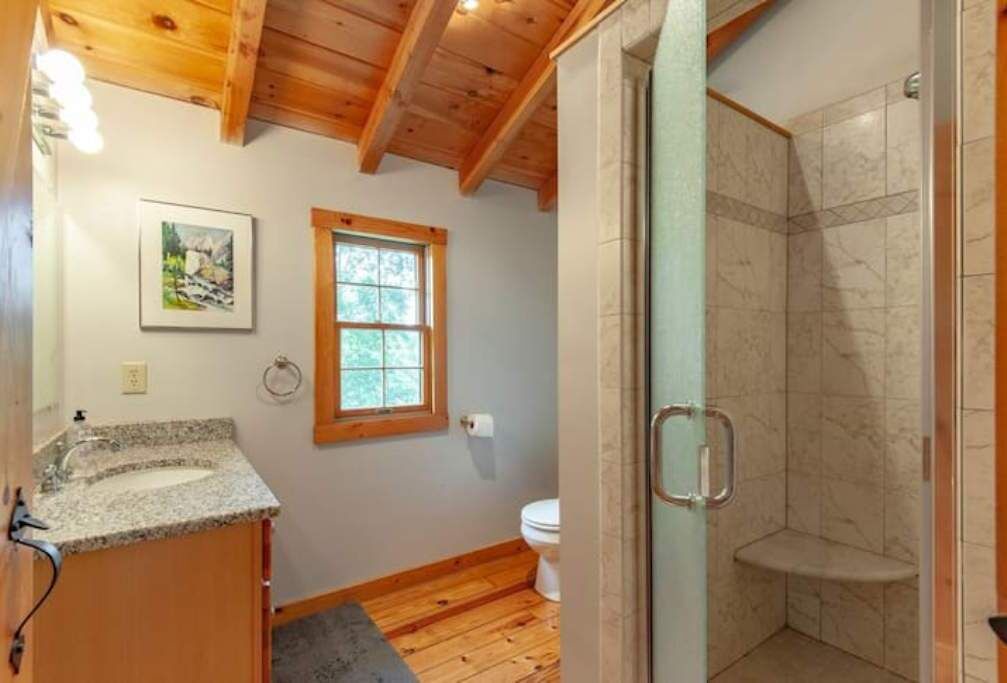 Photo of Bathroom in Faber