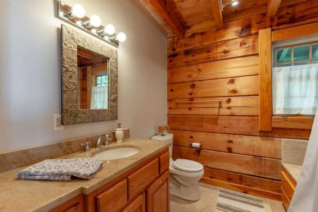 Photo of Bathroom in Faber